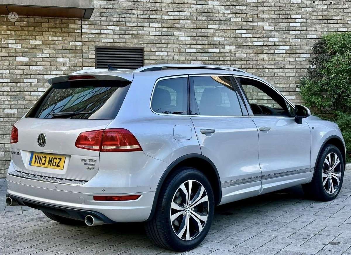 Volkswagen Touareg 2013 — photo 6