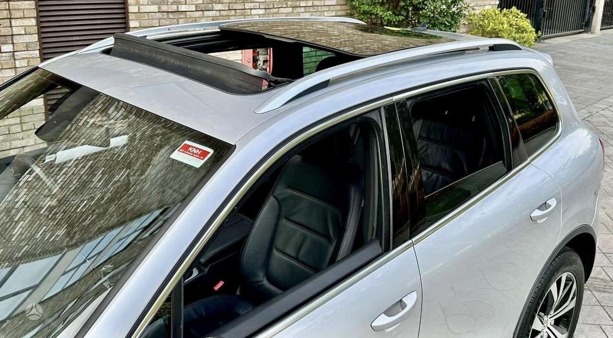 Volkswagen Touareg 2013 — photo 7