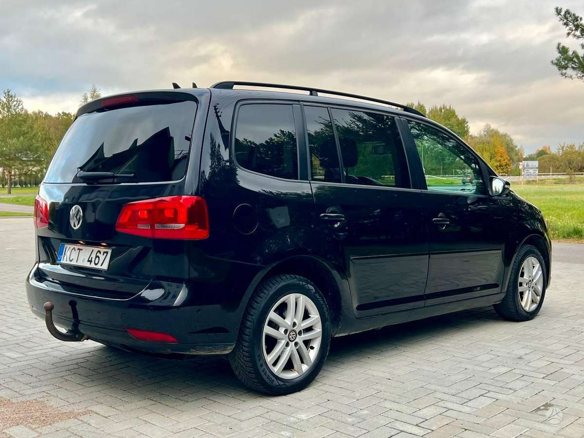 Volkswagen Touran 2012 — двигун 1390 cm³, 150 HP (110kW)