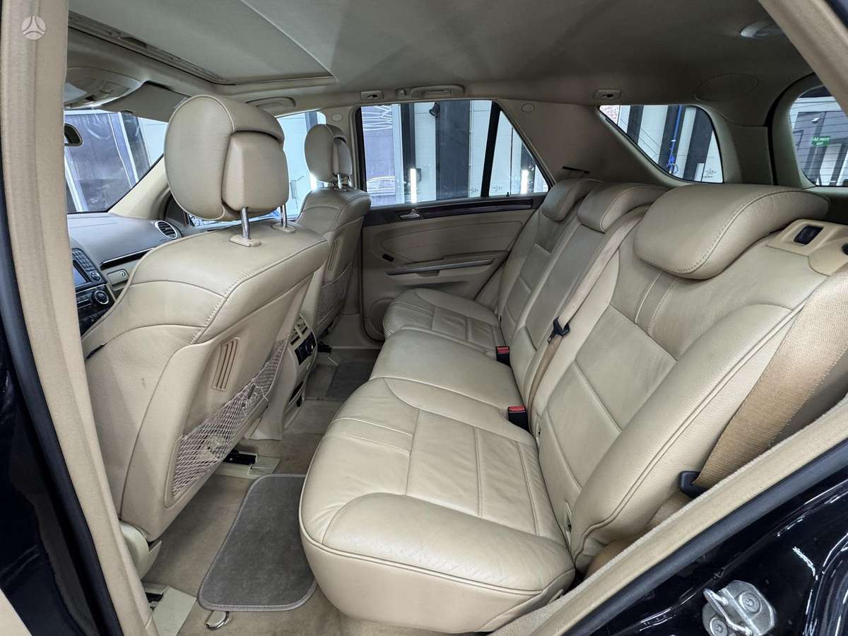 Mercedes-Benz ML320 2009 — photo 14