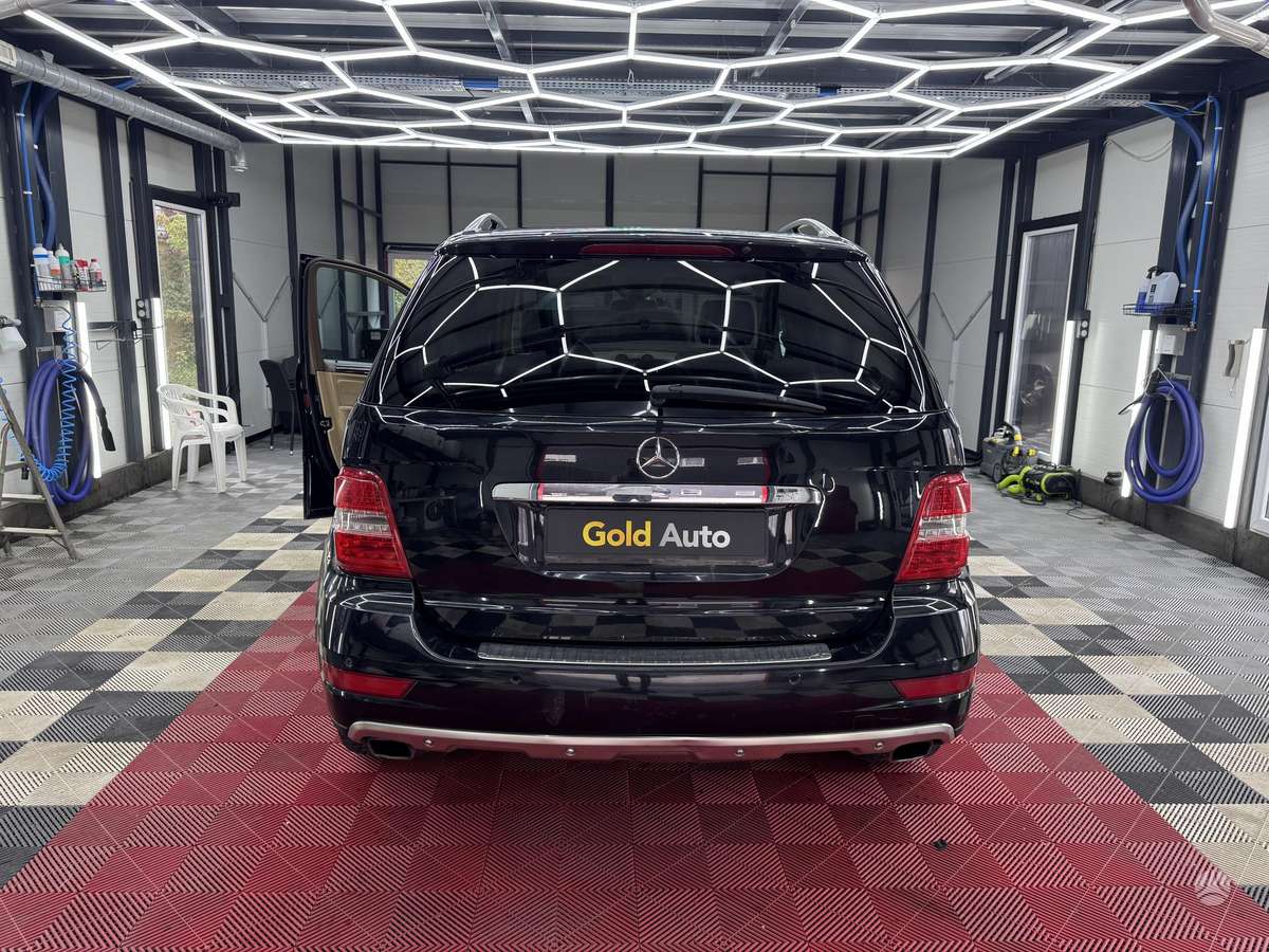 Mercedes-Benz ML320 2009 — photo 6