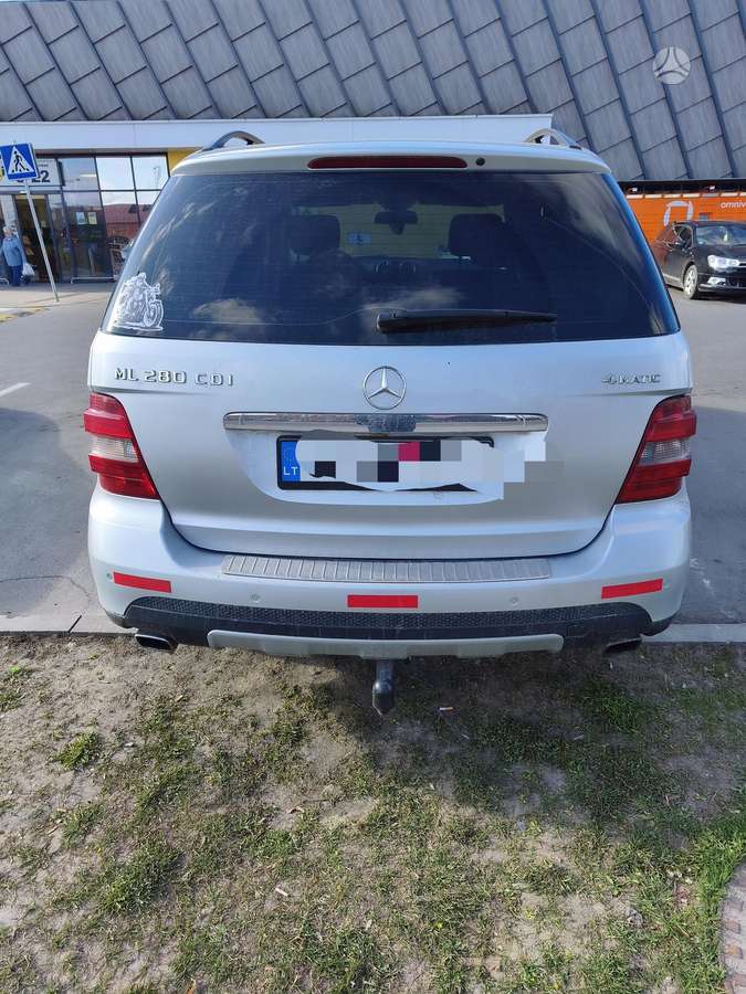 Mercedes-Benz ML280 2007 — interior
