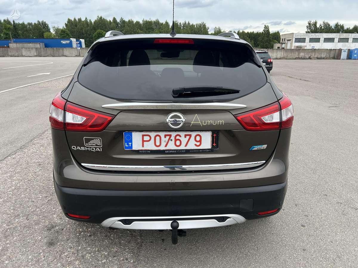 Nissan Qashqai 2014 — engine 1598 cm³, 131 HP (96kW)