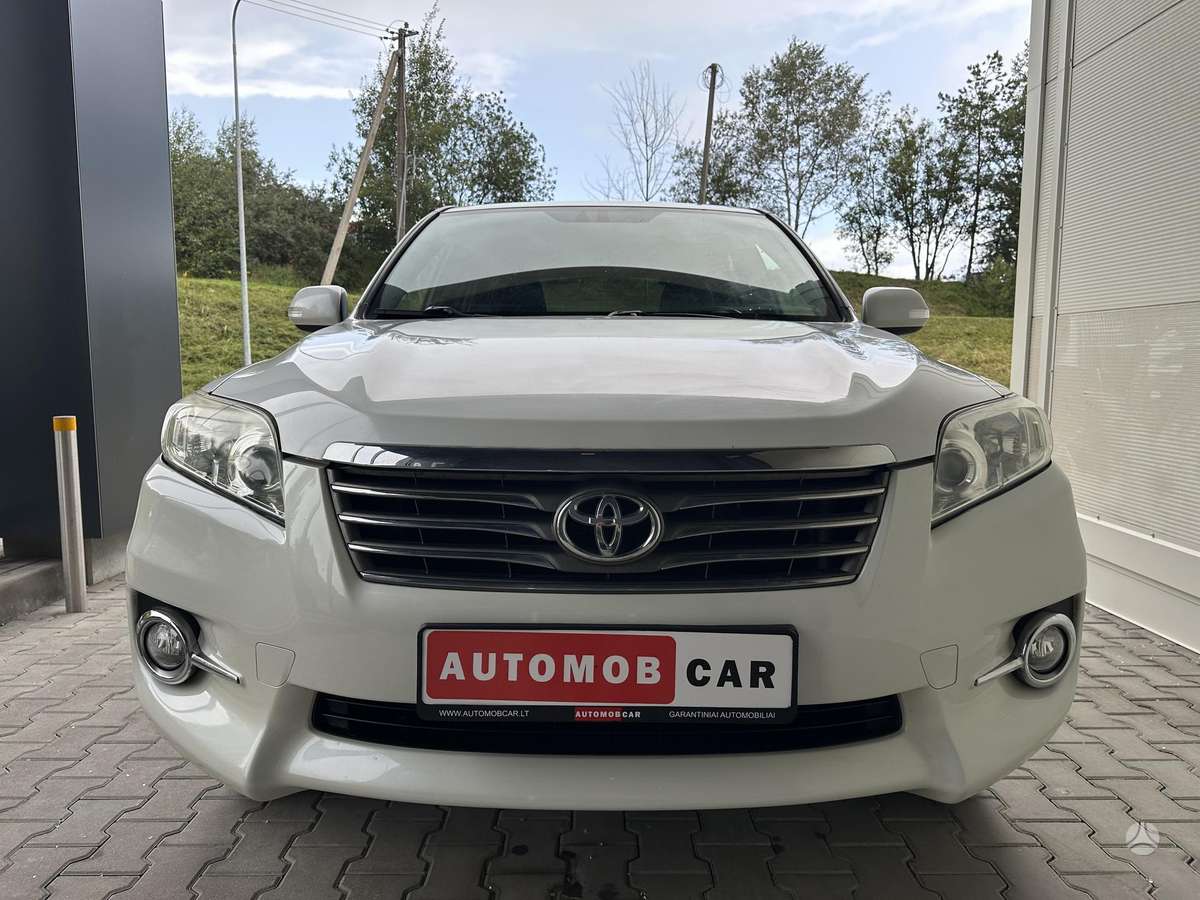 Toyota RAV4 2011 — photo 14