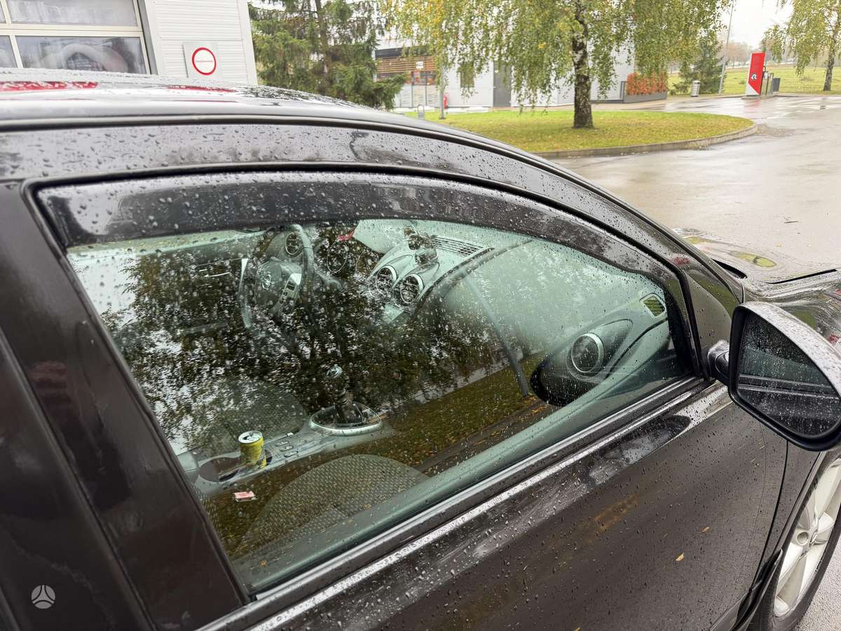 Nissan Qashqai 2009 — photo 12