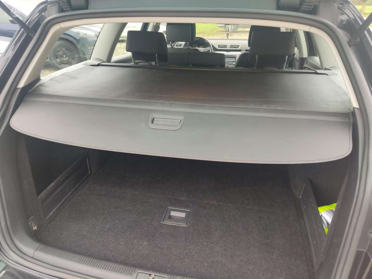 Volkswagen Passat 2011 — photo 13