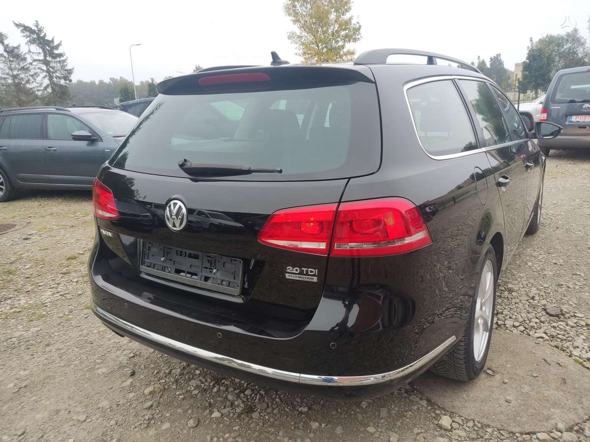 Volkswagen Passat 2011 — photo 5