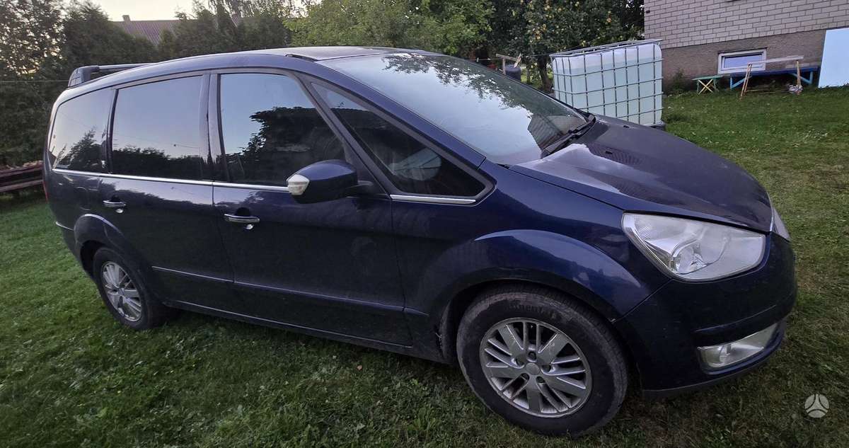 Ford Galaxy 2006 — вигляд ззаду