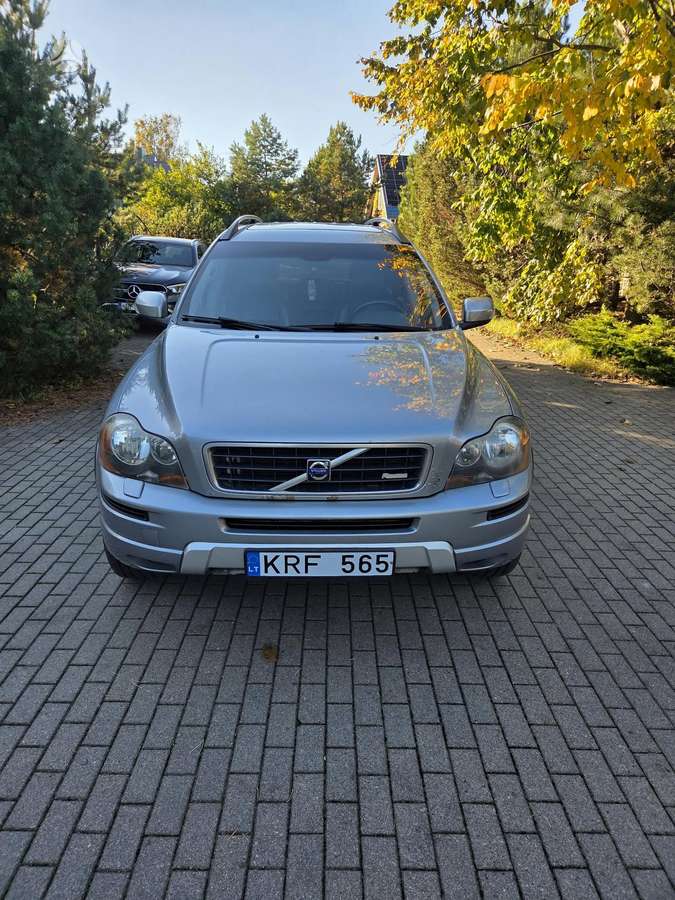 Volvo XC90 2010 — photo 8