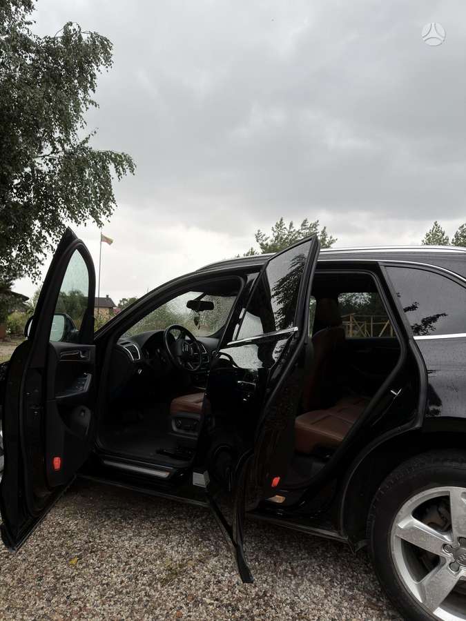 Audi Q5 2010 — photo 10