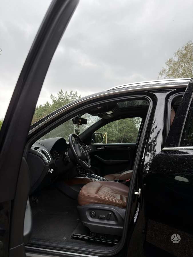 Audi Q5 2010 — photo 11