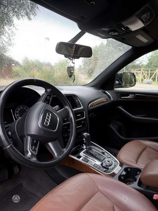 Audi Q5 2010 — photo 14