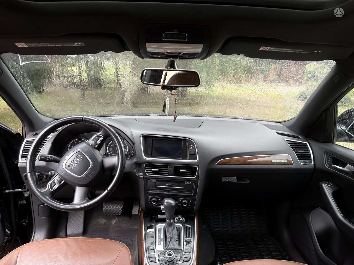 Audi Q5 2010 — photo 16