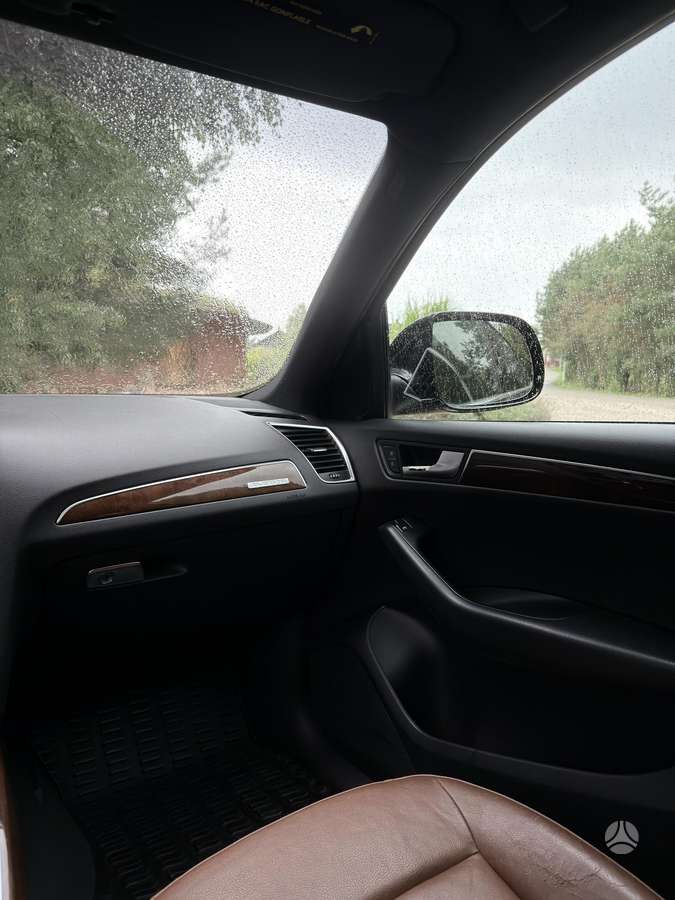 Audi Q5 2010 — photo 18