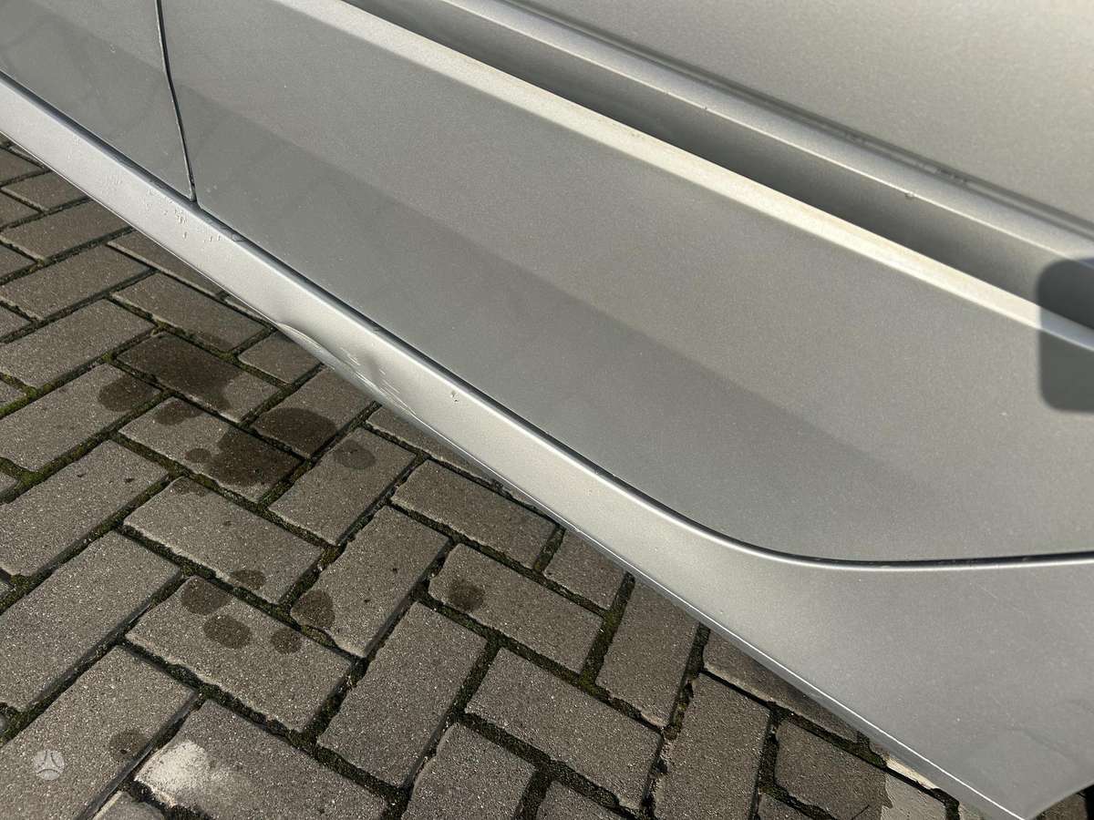 Renault Laguna 2013 — photo 10