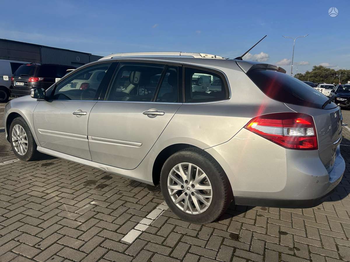 Renault Laguna 2013 — photo 5