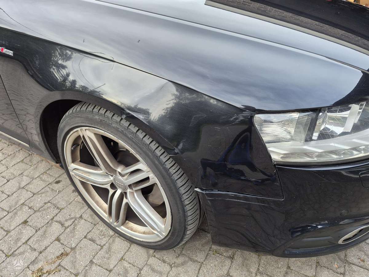 Audi A6 2010 — двигун 2967 cm³, 241 HP (177kW)
