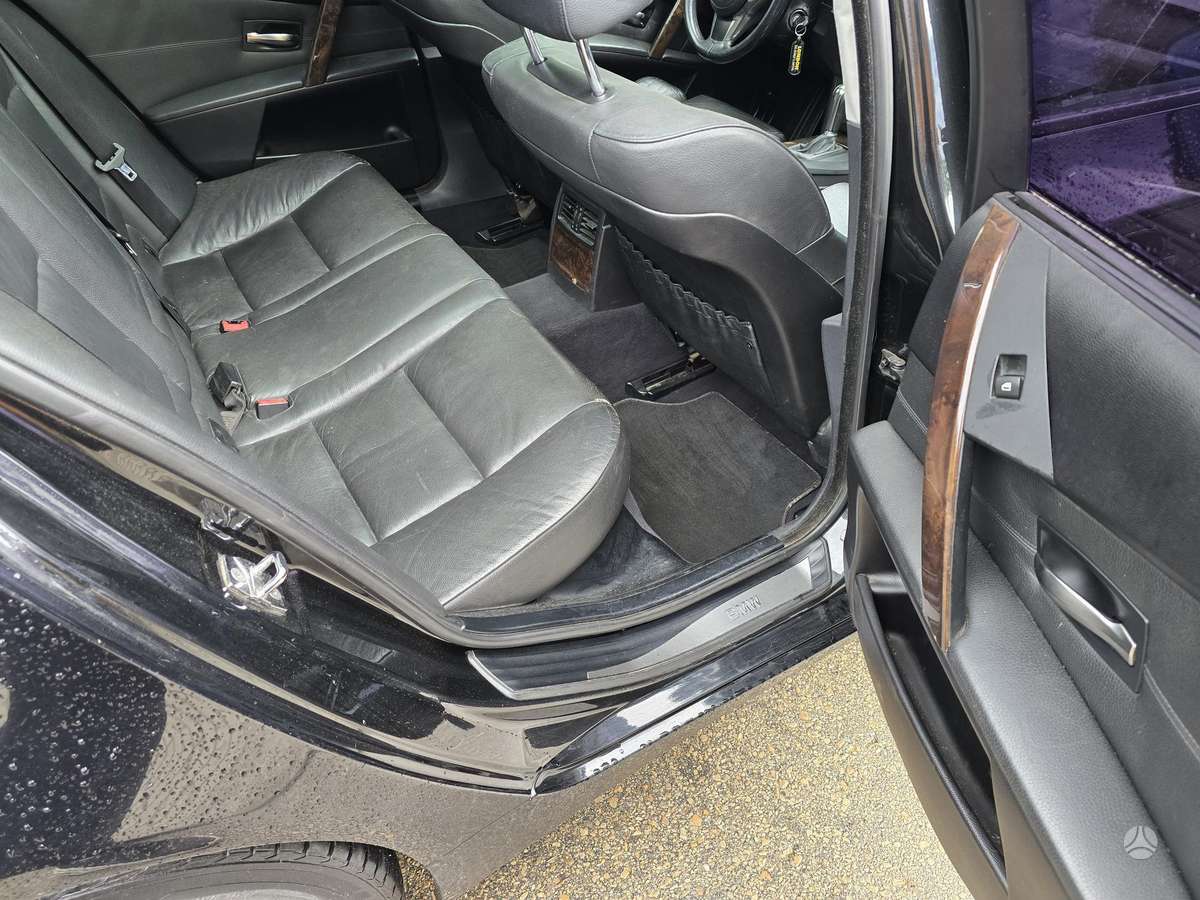 BMW 530 2005 — photo 13
