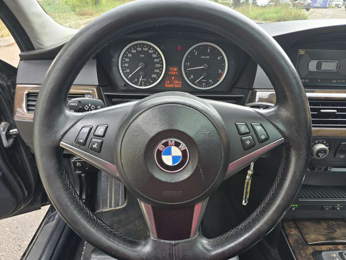 BMW 530 2005 — photo 15