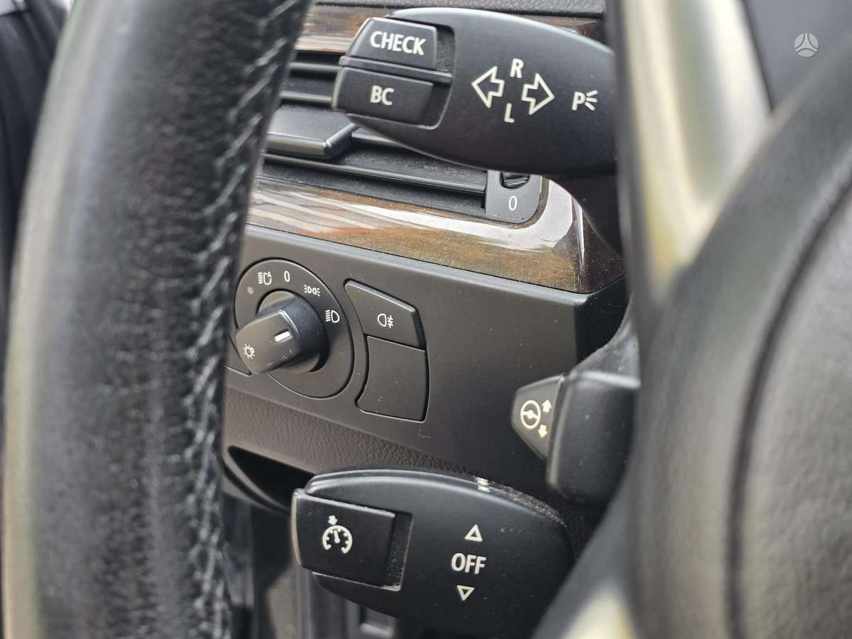 BMW 530 2005 — photo 16