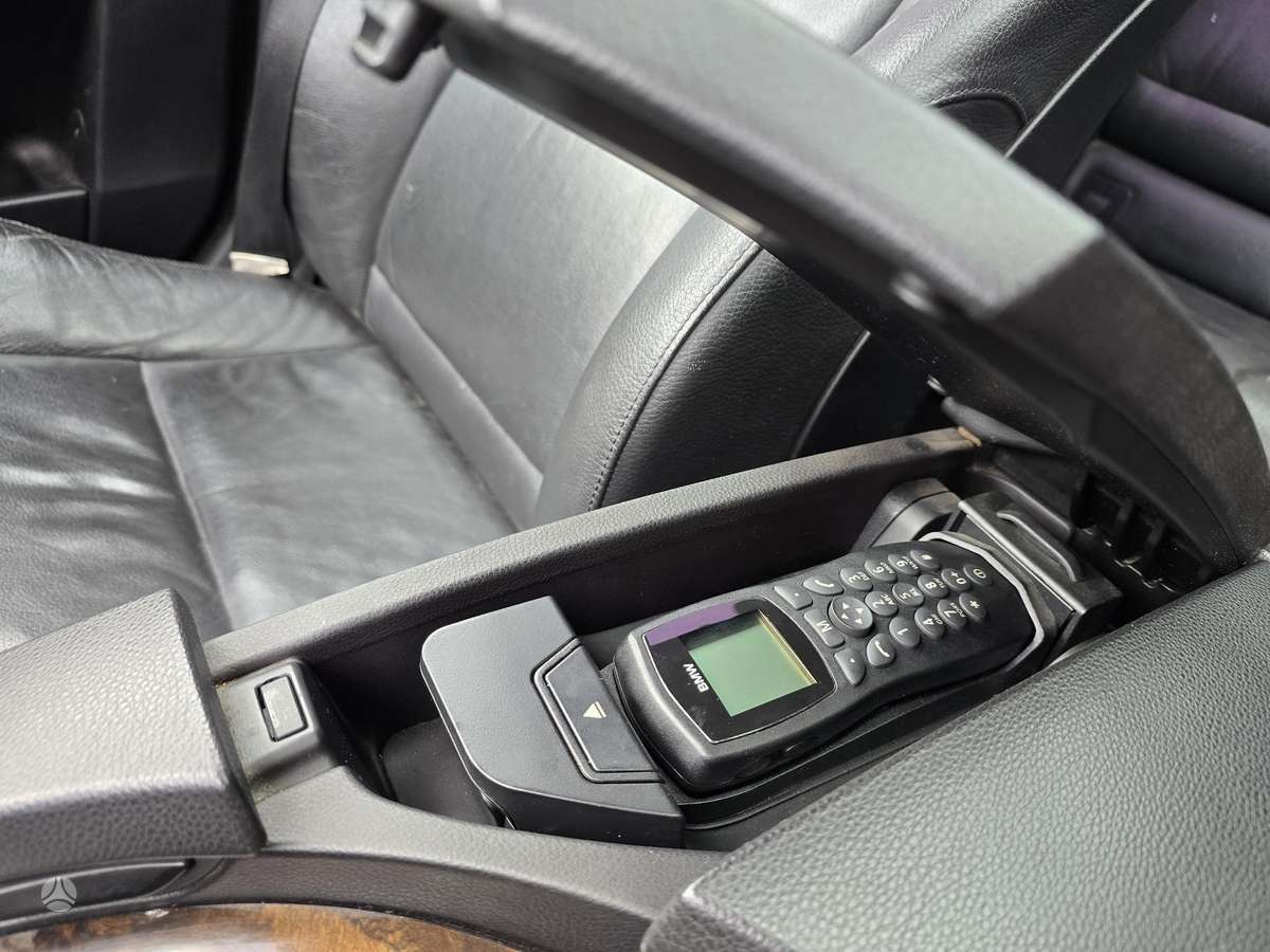 BMW 530 2005 — photo 18