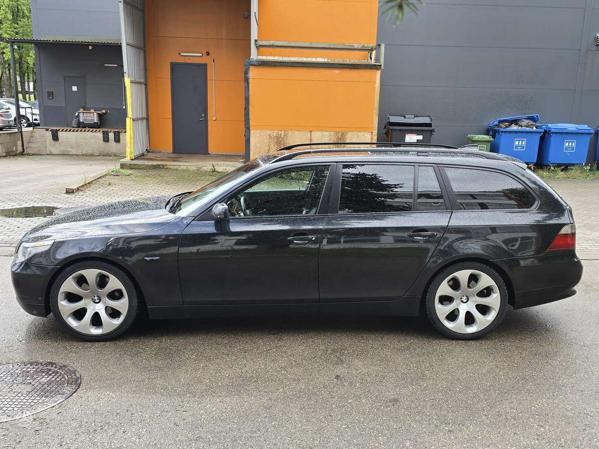 BMW 530 2005 — photo 7