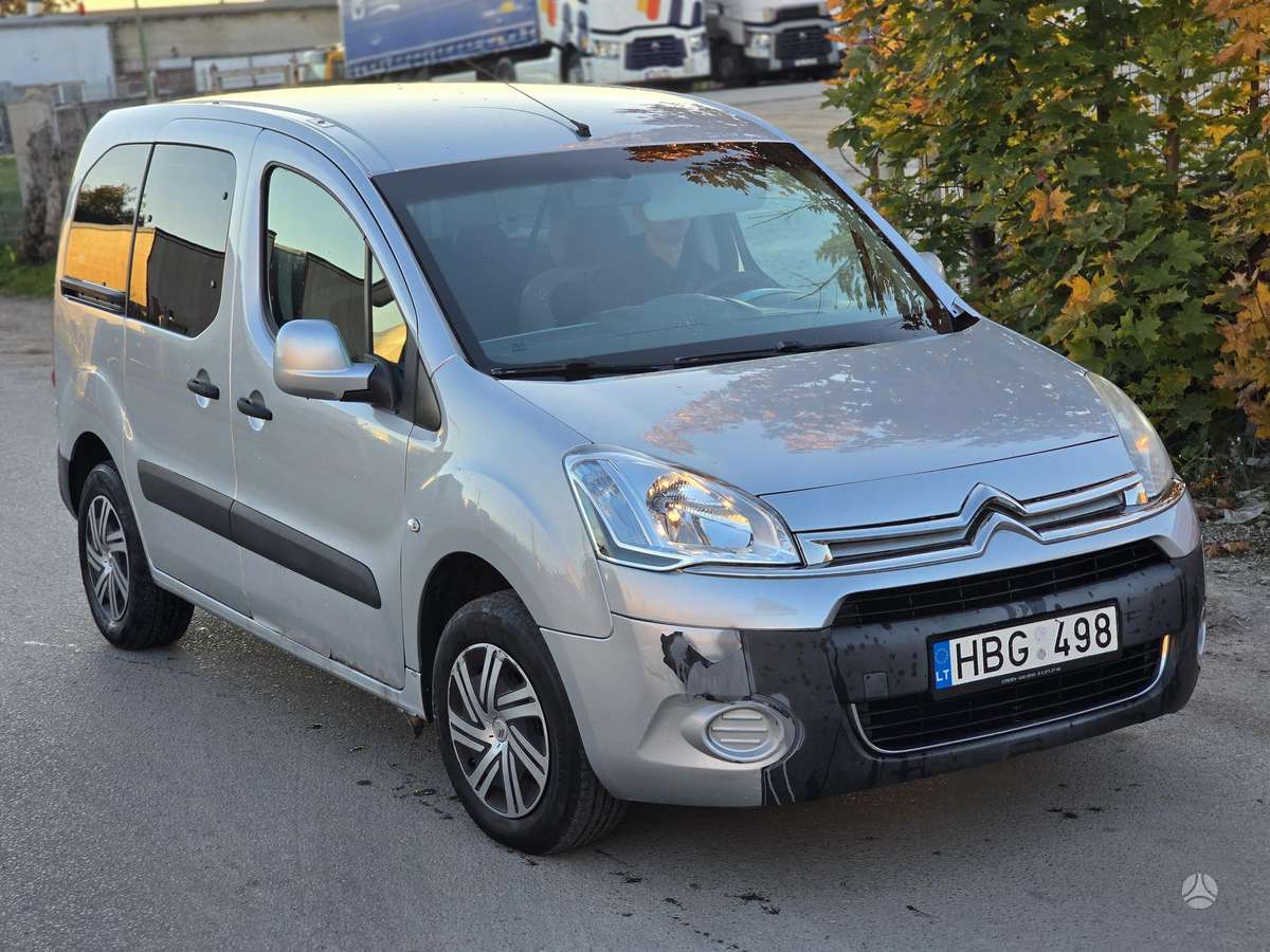 Citroen Berlingo 2014 — вигляд ззаду