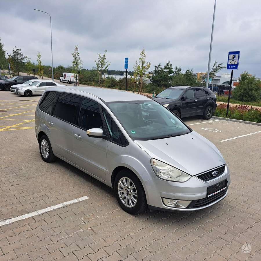 Ford Galaxy 2008 — photo 12