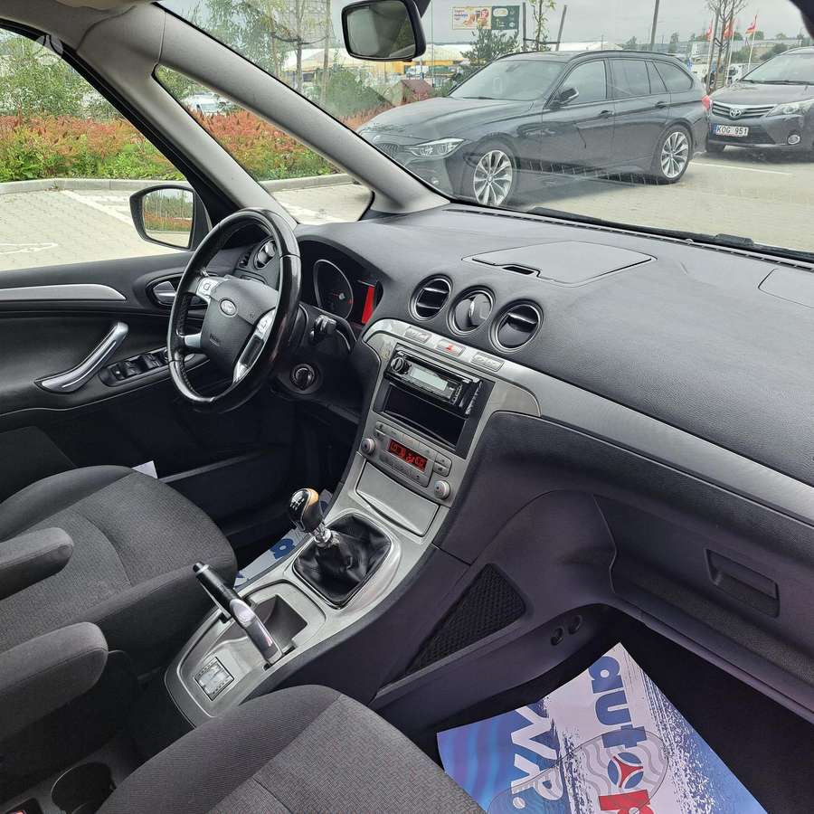 Ford Galaxy 2008 — photo 15