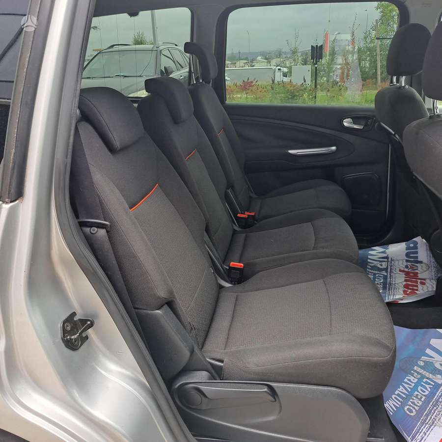 Ford Galaxy 2008 — photo 18
