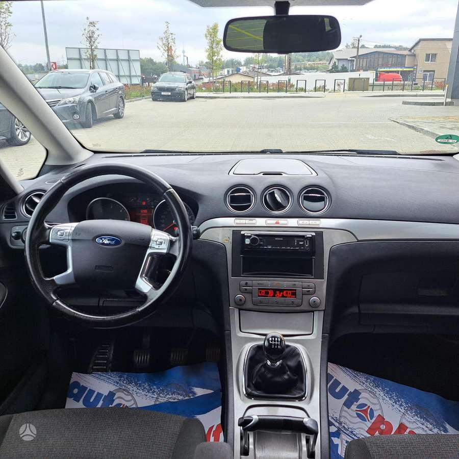 Ford Galaxy 2008 — photo 20