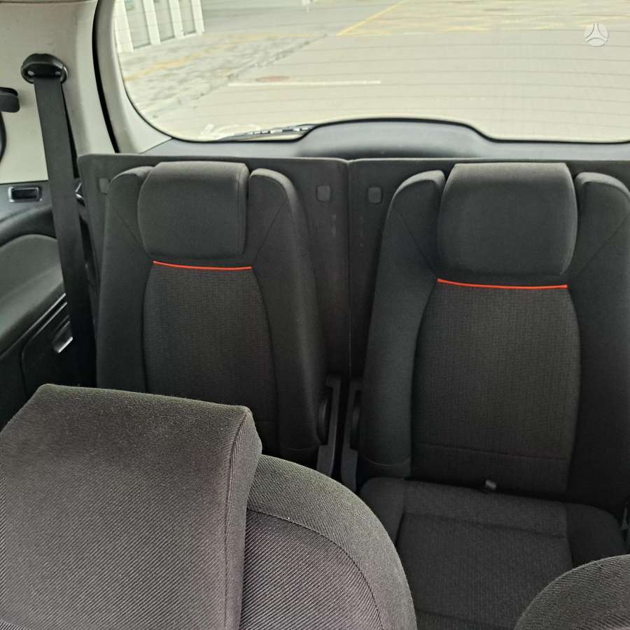 Ford Galaxy 2008 — photo 26