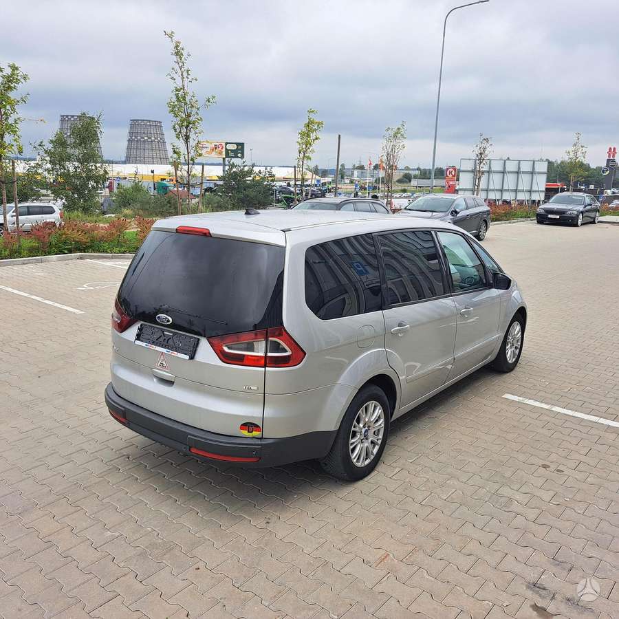 Ford Galaxy 2008 — photo 9