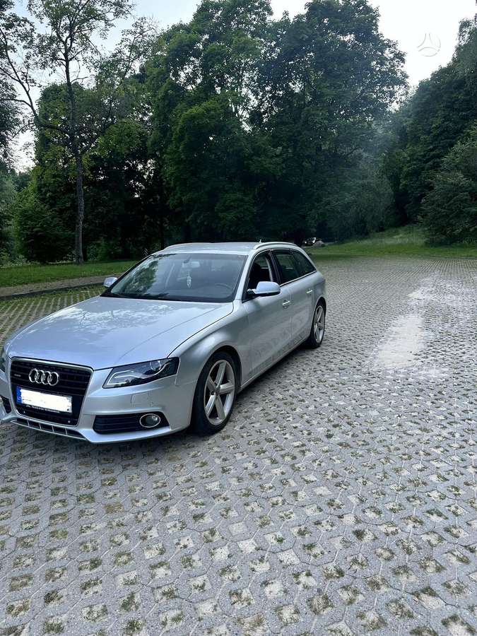 Audi A4 2008 — interior