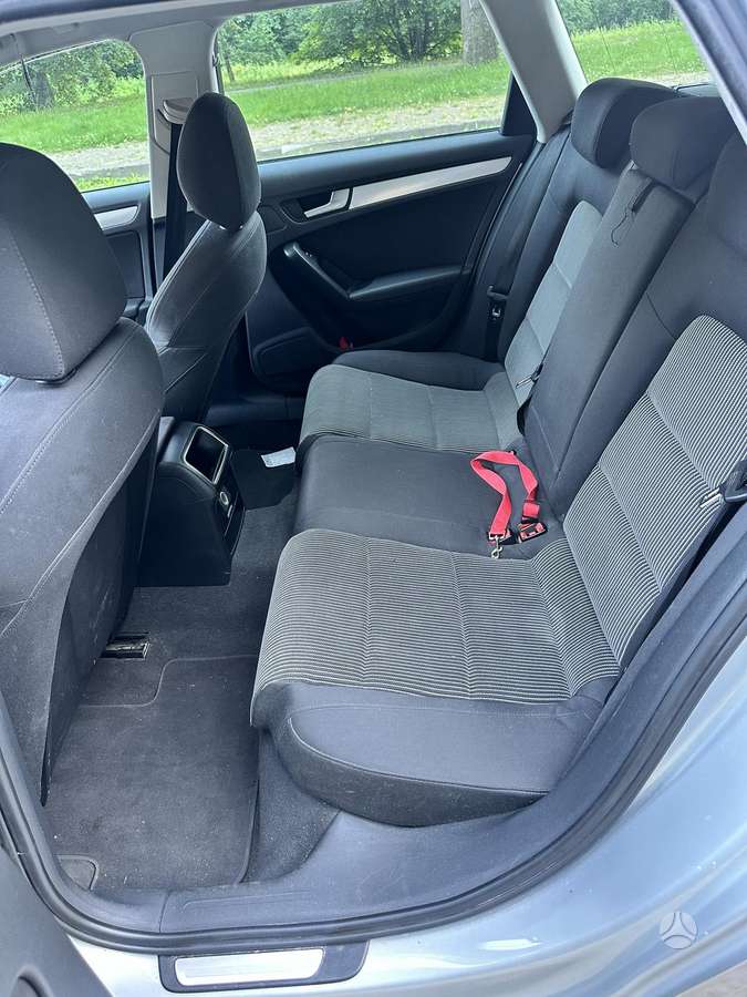 Audi A4 2008 — photo 8