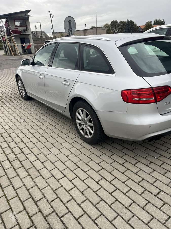 Audi A4 2013 — photo 7