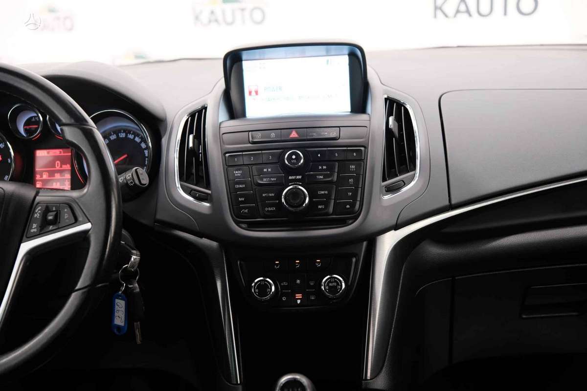 Opel Zafira 2012 — photo 5
