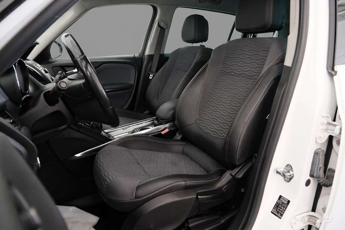Opel Zafira 2012 — photo 9