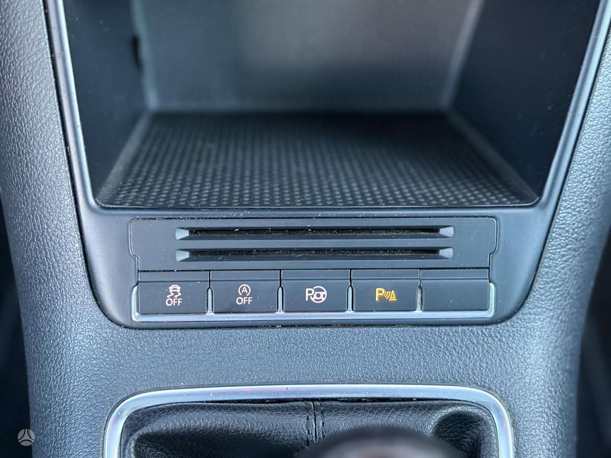 Volkswagen Tiguan 2013 — photo 37