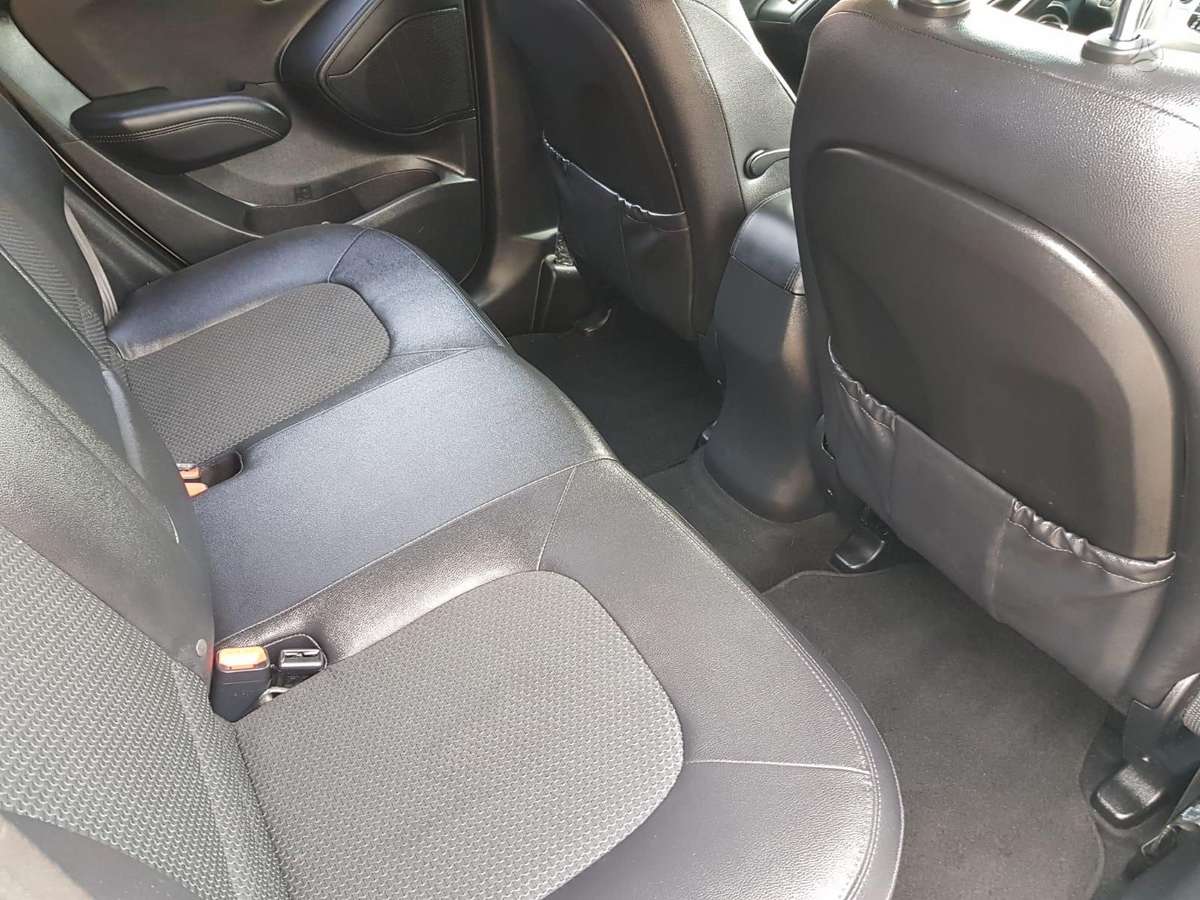 Hyundai ix35 2013 — photo 11