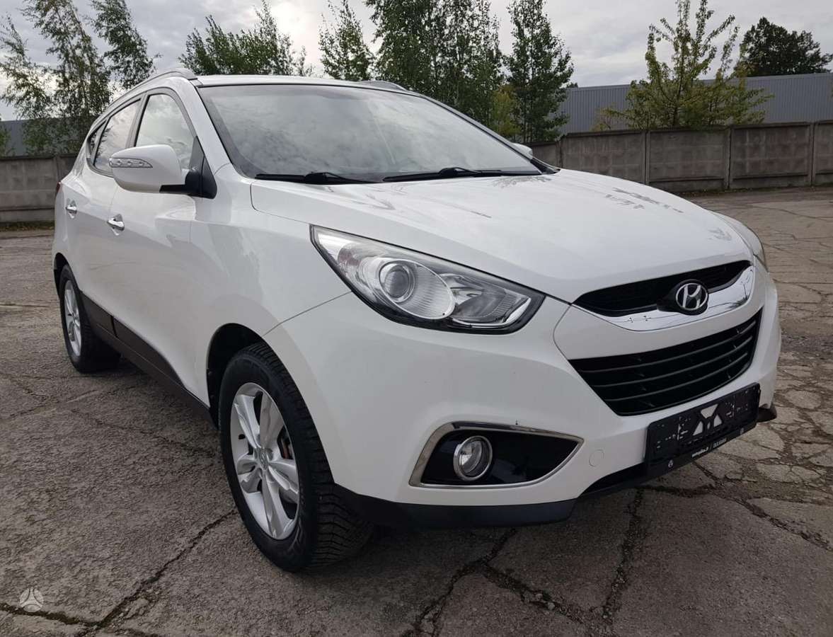 Hyundai ix35 2013 — interior
