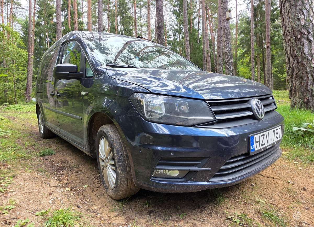 Volkswagen Caddy 2015 — rear view