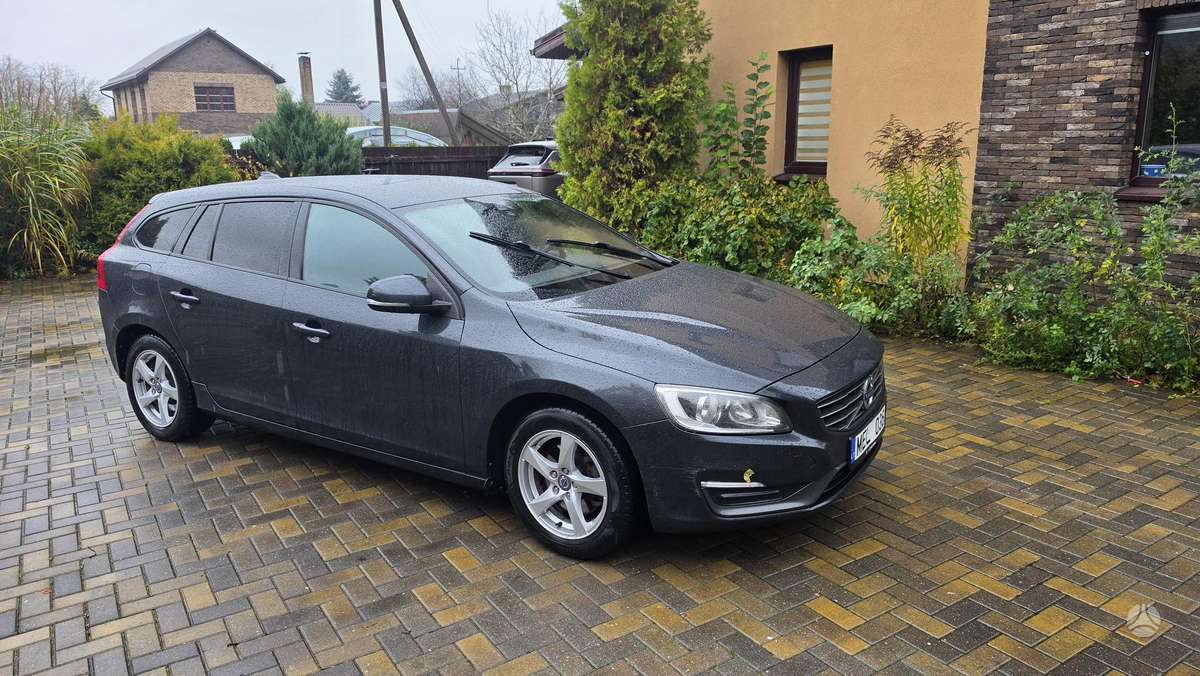 Volvo V60 2014 — engine 1969 cm³, 181 HP (133kW)