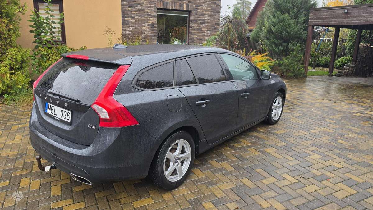 Volvo V60 2014 — photo 7