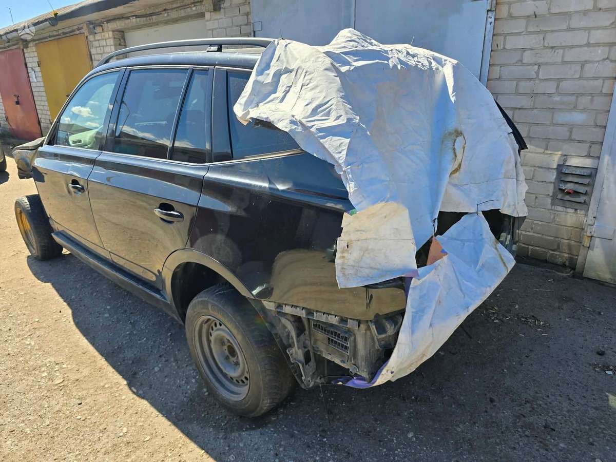 BMW X3 2008 — engine