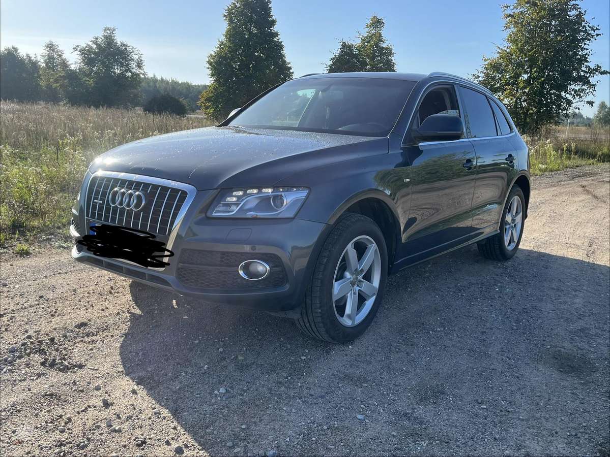 Audi Q5 2011 — двигун 3197 cm³, 271 HP (199kW)