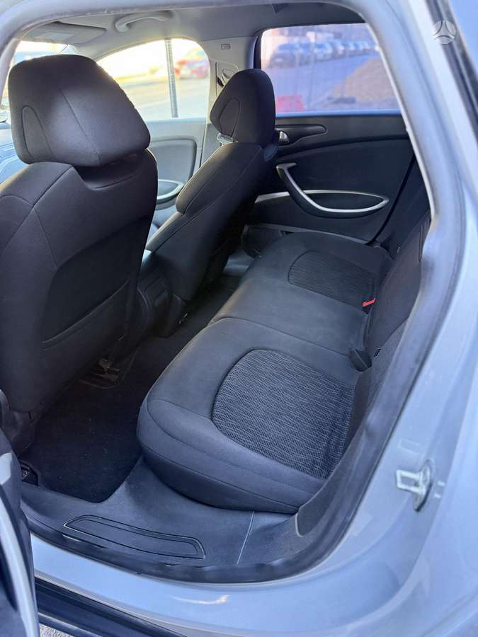 Citroen C5 2013 — photo 15