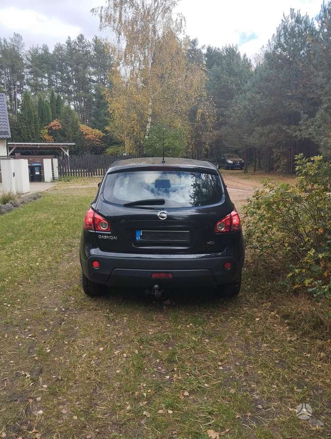 Nissan Qashqai 2008 — rear view