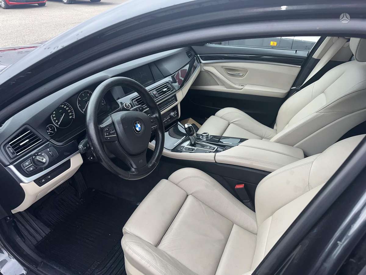 BMW 530 2011 — photo 7