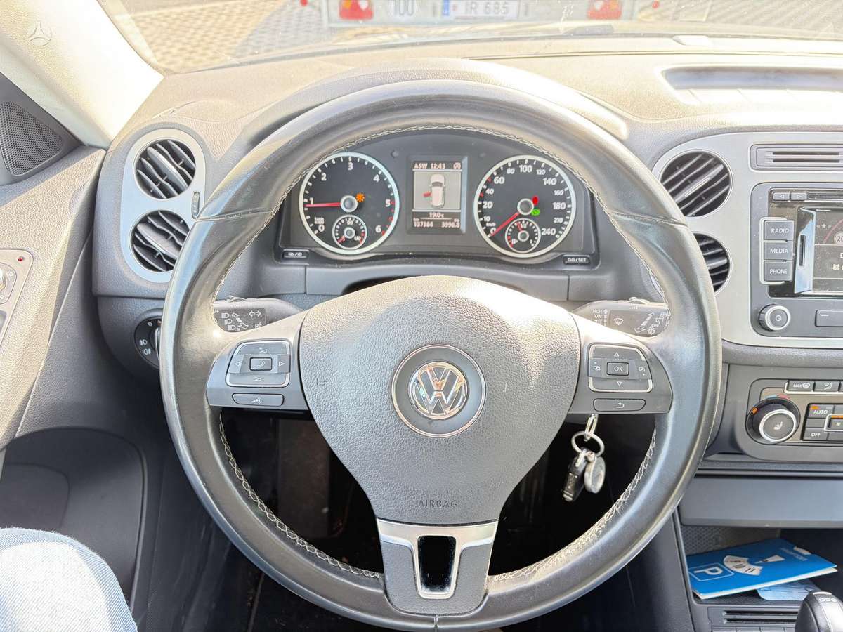 Volkswagen Tiguan 2014 — photo 10